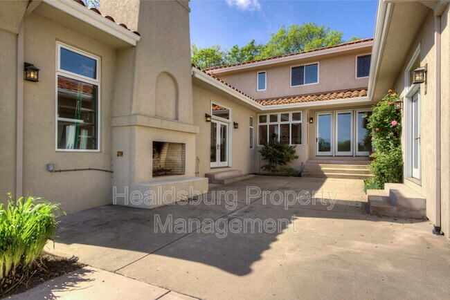 Foto del edificio - 8895 Starr Rd