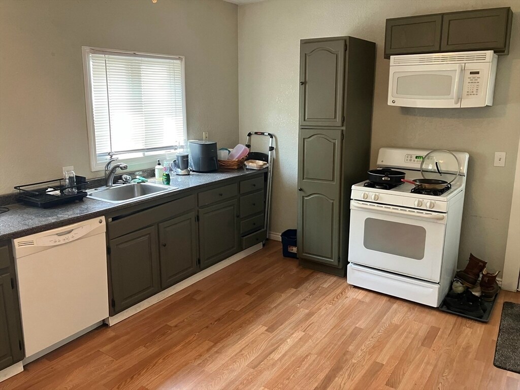 Foto principal - 50 Bromfield Rd
