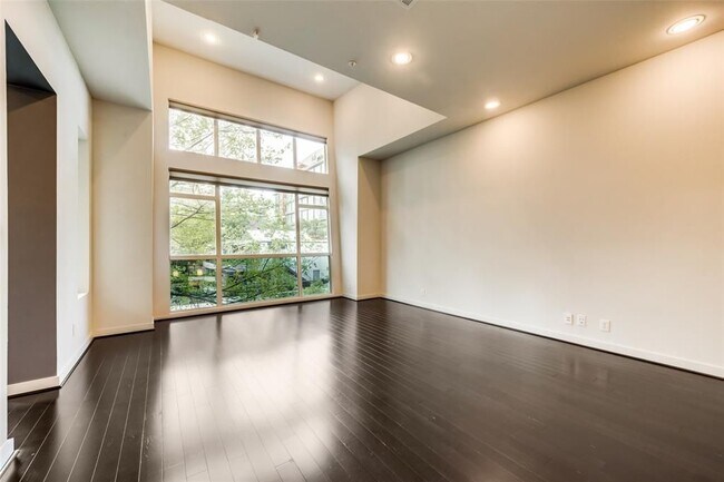 Foto del edificio - Apartment for Rent