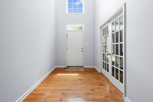 Building Photo - 5 bedroom home in Stonehouse Glen