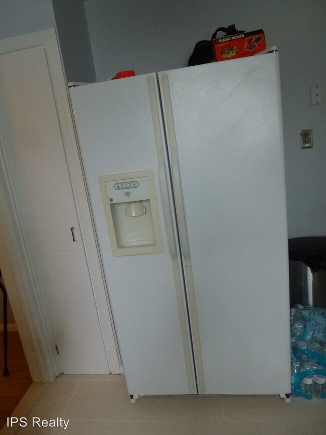 Foto del edificio - 14866 Vaughan St