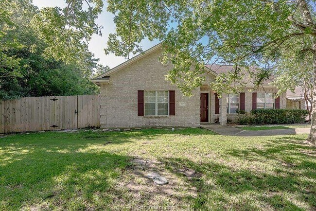 Building Photo - 618 Townplace Dr