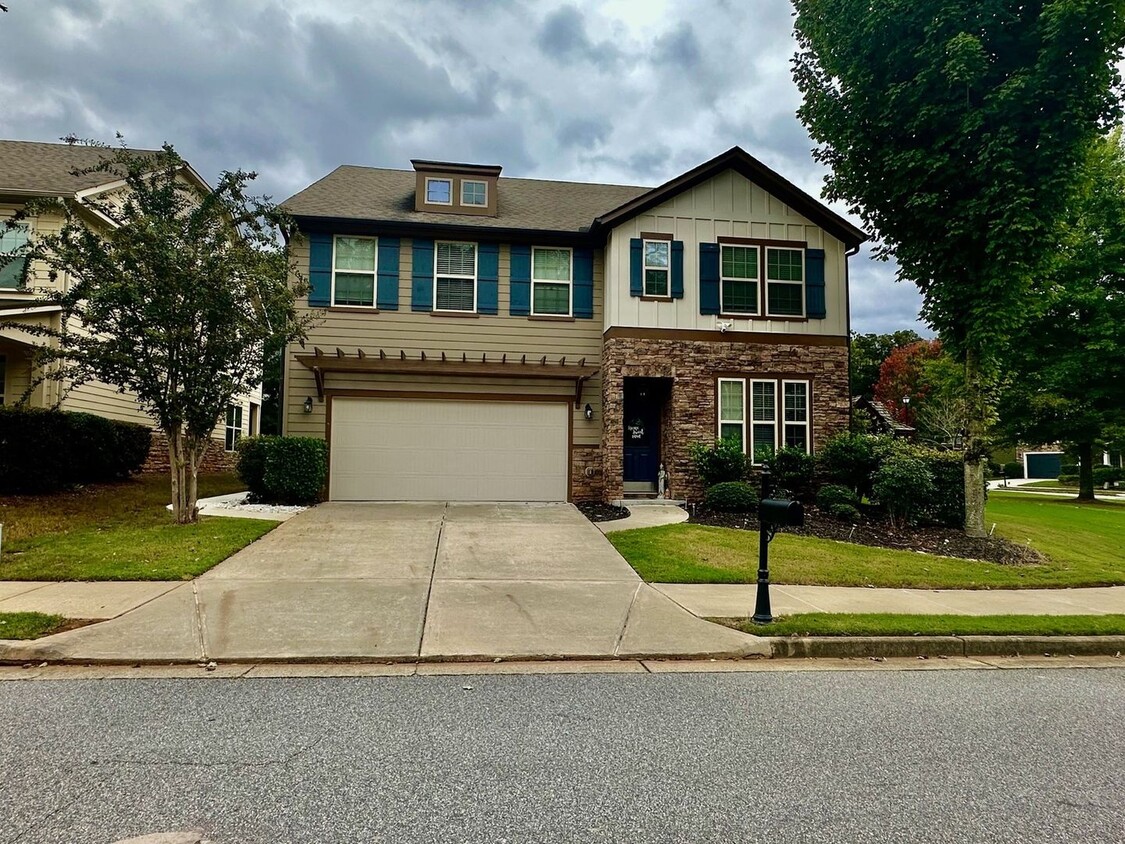 Primary Photo - 5 Bedroom Single Family Home in Alpharetta