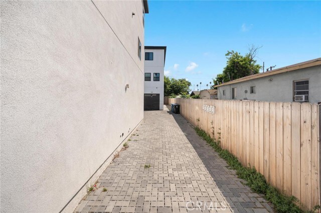 Foto del edificio - 532 W Vernon Ave