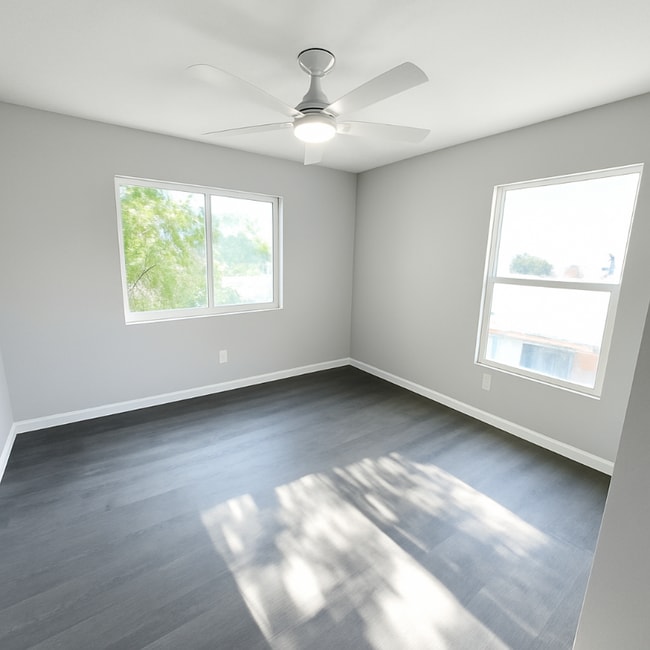 Building Photo - 120 W Blacklidge Dr