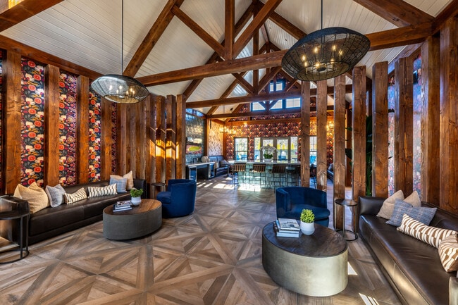 Building Photo - Halstead Franklin