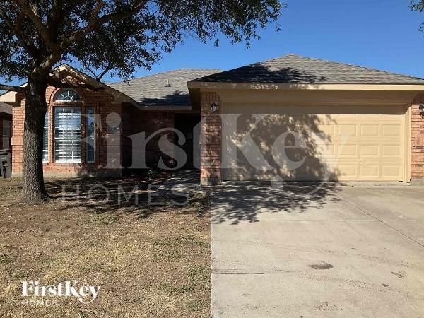 Primary Photo - 729 Dema Ln