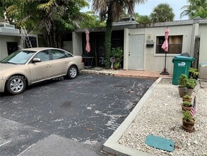 Building Photo - 6626 Miami Lakes Dr