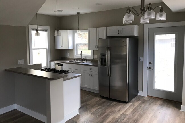 Cocina - 206 N Hickory St