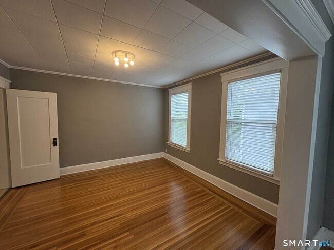Foto del edificio - 829 Edgewood Ave