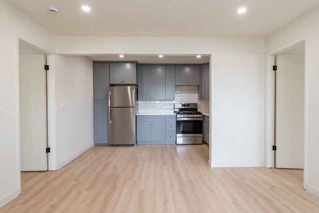 Foto del edificio - AVAILABLE NOW - 2 Bedroom, 2 Bath Coastal Apartment