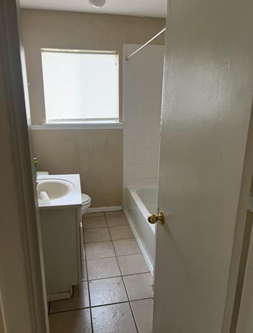 Foto del edificio - 7817 Marrett Dr