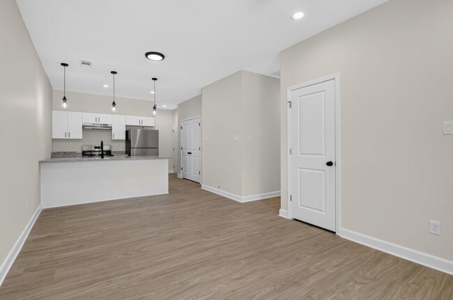 Building Photo - Beautiful 4-Bedroom Move-In Ready Home in the Heart of Little Rock