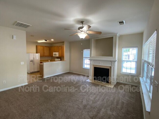 Building Photo - 8602 Twined Creek Ln