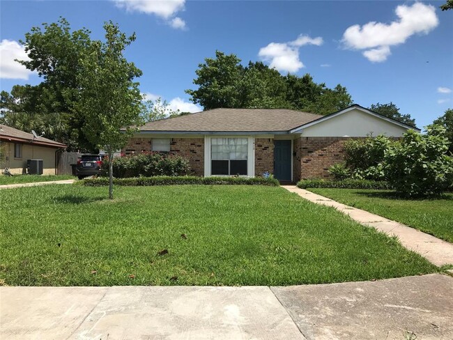 Building Photo - 11410 Sagehollow Ln