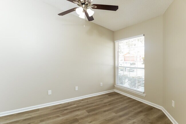 Foto del edificio - 12351 Hunters Haven Ln