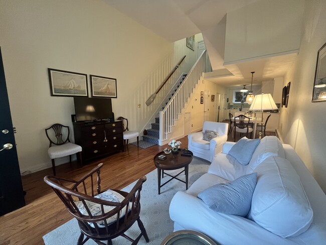 Building Photo - 26 W Narragansett Ave