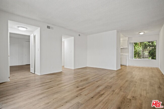 Foto del edificio - 1140 N Clark St