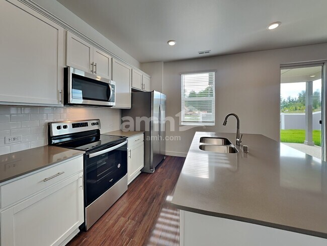 Foto del edificio - 4722 86th Ave NE