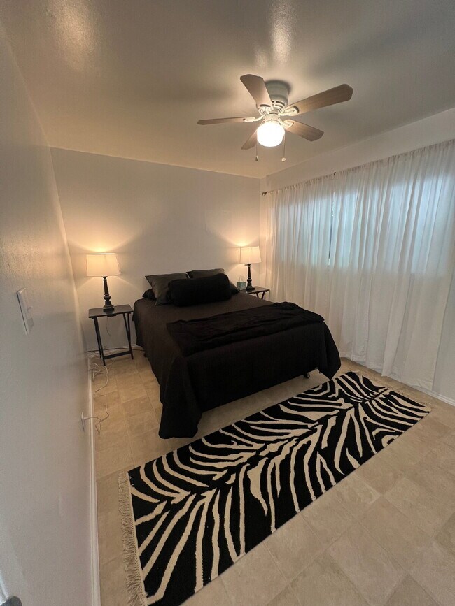 Foto del edificio - 1132 Dover Ln