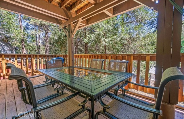 Building Photo - 684 Knoll Dr