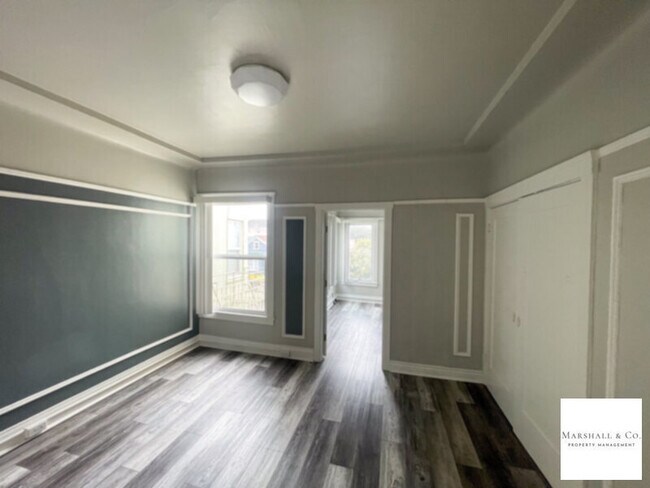 Foto del edificio - Charming + Spacious 2 BR/ 1 BA IN INNER RI...
