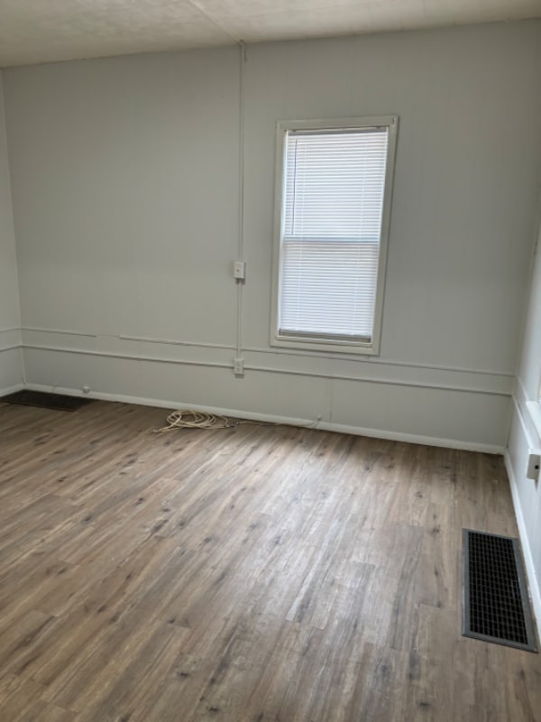 Building Photo - 247 Lux St