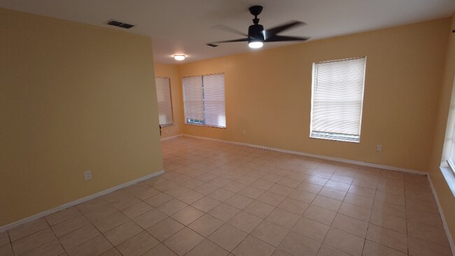Foto del edificio - 13446 Johnson St