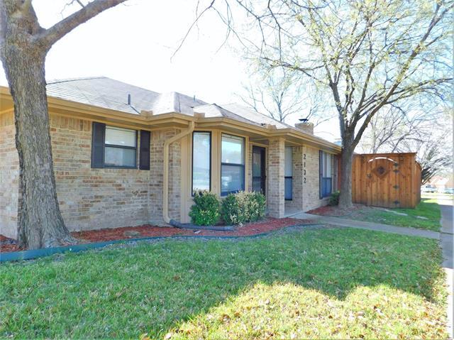 Building Photo - 2132 Cordoba Dr