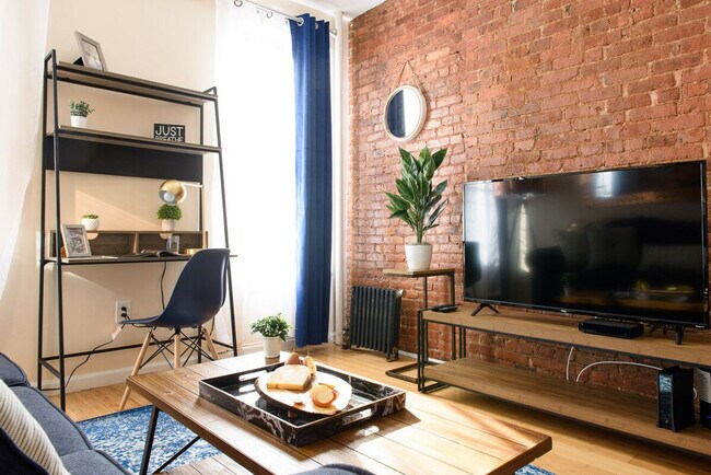 Foto del edificio - 428-430-430 W 47th St