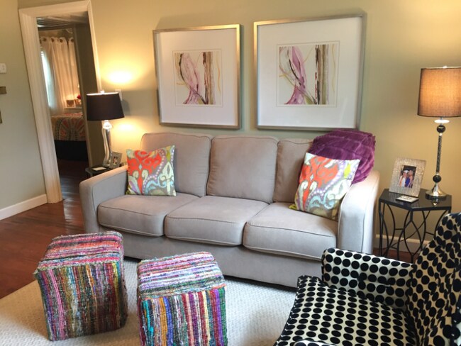 Foto del edificio - 529 Whitham Ave