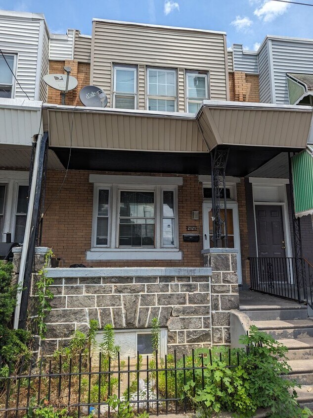 Primary Photo - Large Home - Kingsessing