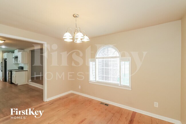 Building Photo - 36 Lowery Rd S W