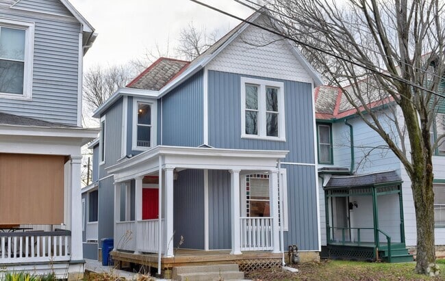 FRONT EXTERIOR VIEW - 1021 Madison Ave