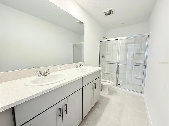 Building Photo - 2924 Skyline Lp