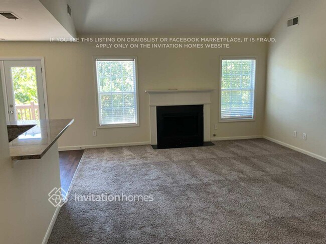 Foto del edificio - 6255 Queensdale Dr