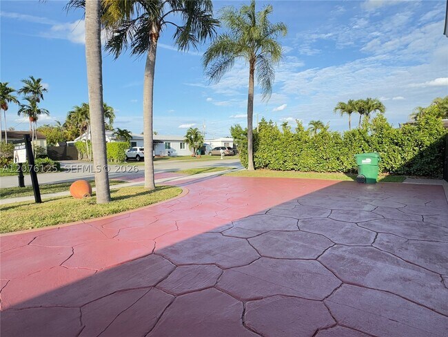 Foto del edificio - 10330 SW 35th St