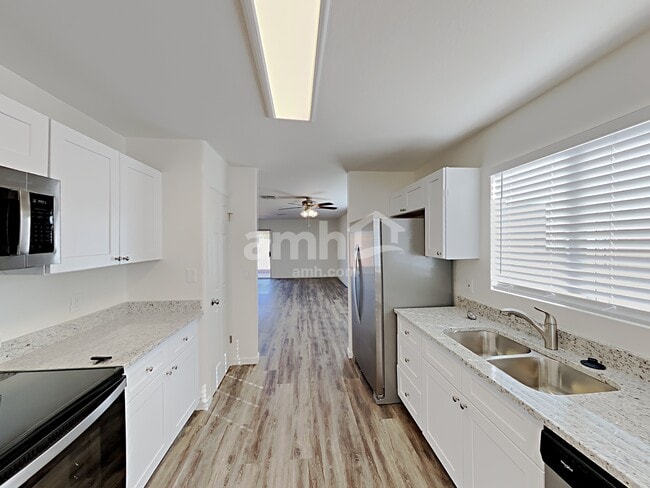 Foto del edificio - 18315 N 144th Ave