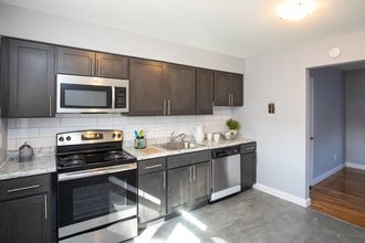 Building Photo - Mountainview Gardens