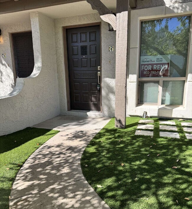 Foto del edificio - 4860 N 73rd St