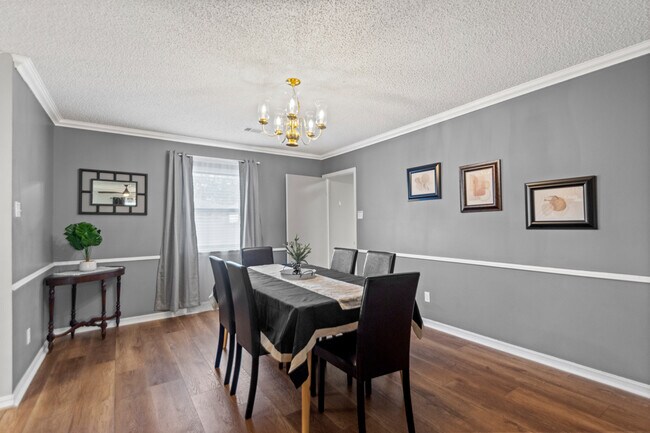 Foto del edificio - 106 Willow Grove Ct