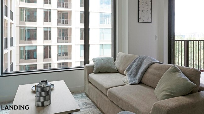 Building Photo - 632 Howard Rd SE