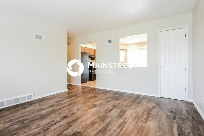 Building Photo - 3 Bedroom Pet-Friendly Home in Arnold, MO with Main Street Renewal