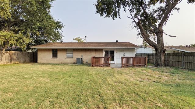 Building Photo - 3807 Emerald Dr