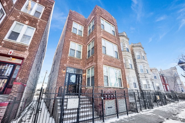 Building Photo - 1113 S Troy St