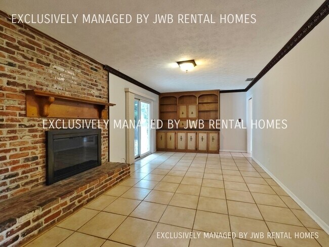 Foto del edificio - 3156 Green Arbor Pl