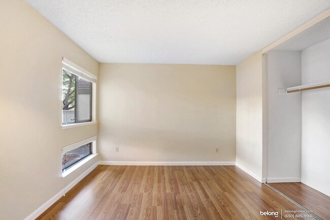 Building Photo - 928 Wright Ave
