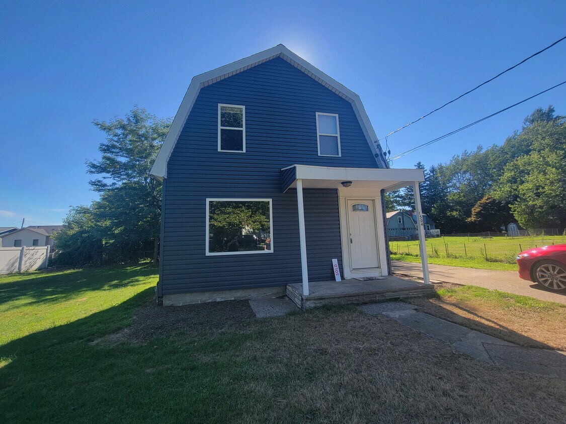 1504 Randolph Rd, Erie, PA 16505 House Rental in Erie, PA