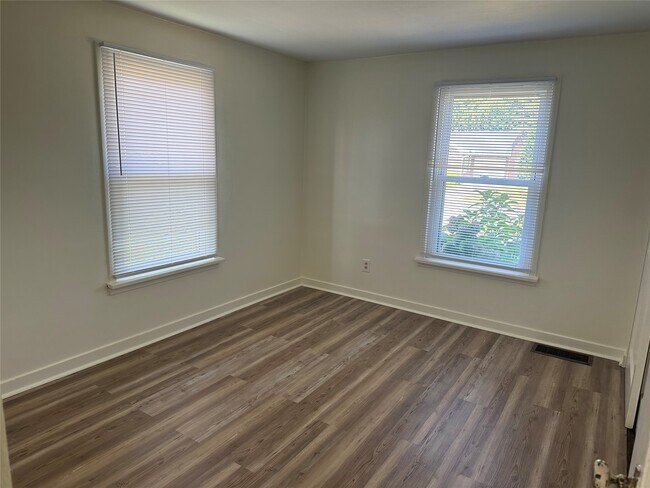 Foto del edificio - 1034 Western Ln