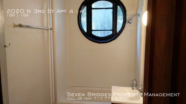 Building Photo - Newly Remodeled